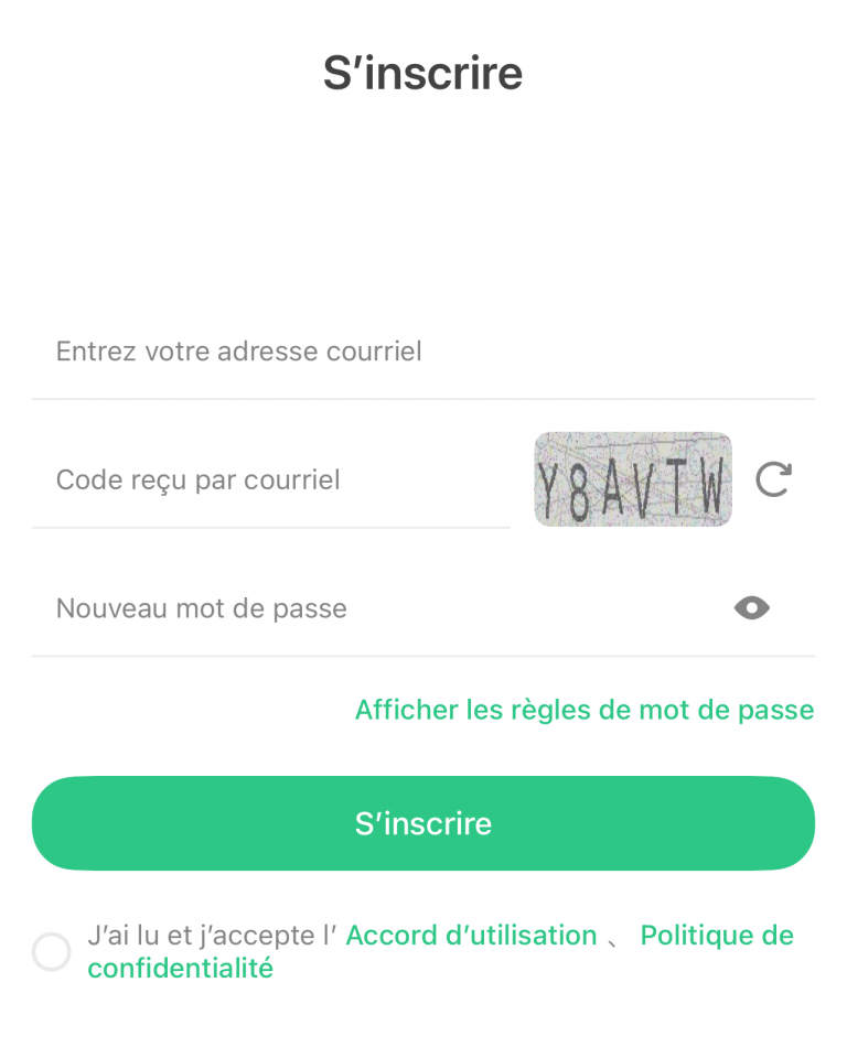 Formulaire d'inscription à l'application montre connectée pour enfant avec saisie de l'adresse e-mail, code de vérification et nouveau mot de passe
